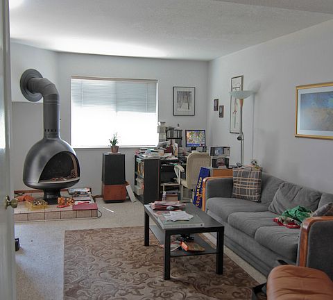 4th image of 472 S Willard Ave