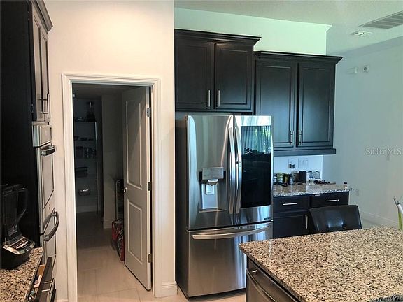 5th image of 15606 Kinnow Mandarin Ln