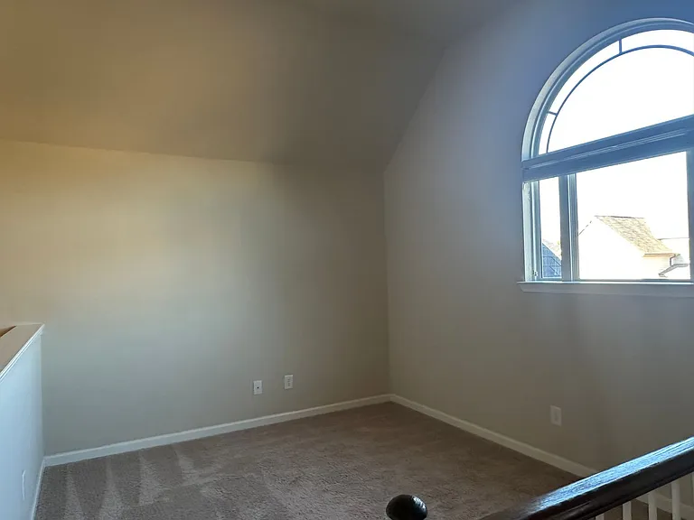 549 W Holloway Dr — Photo 22