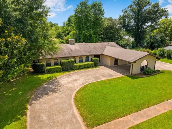 120 Isadore Dr, Natchitoches, LA 71457