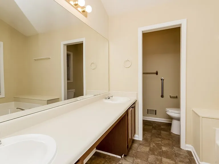 1610 Summit Rdg — Photo 12