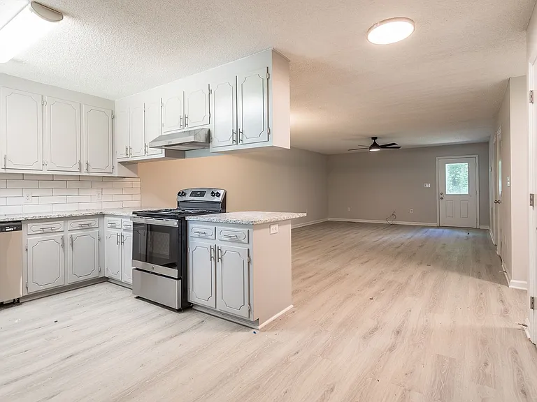 1031A Circle Dr — Photo 25