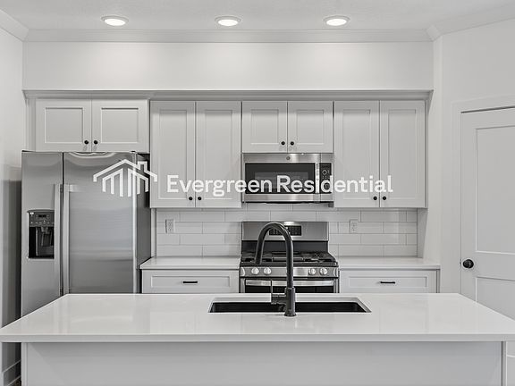 5th image of 7006 NW 82nd Ter
