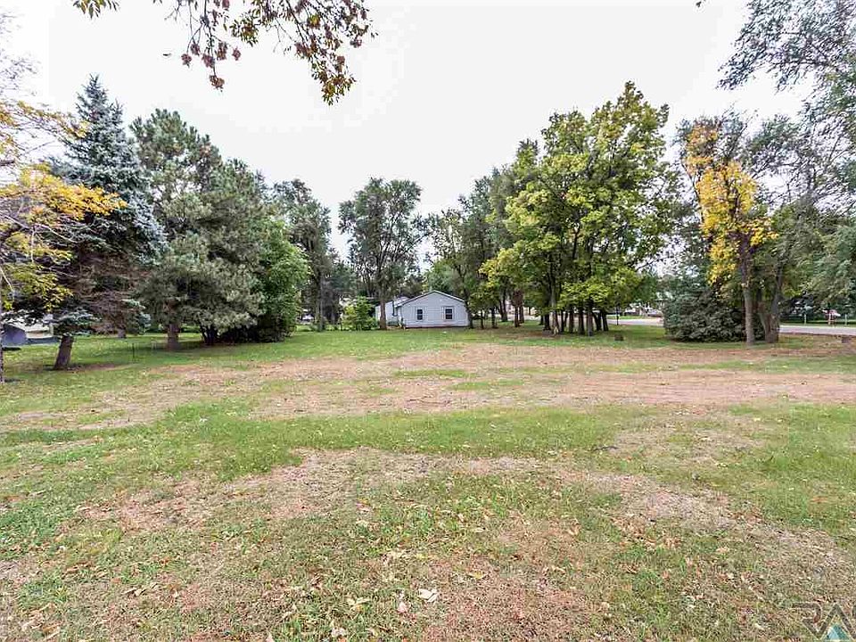 805 E Benson Rd, Sioux Falls, SD 57104 Zillow