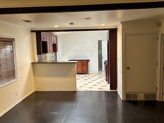 5th image of 5138 W 135th St