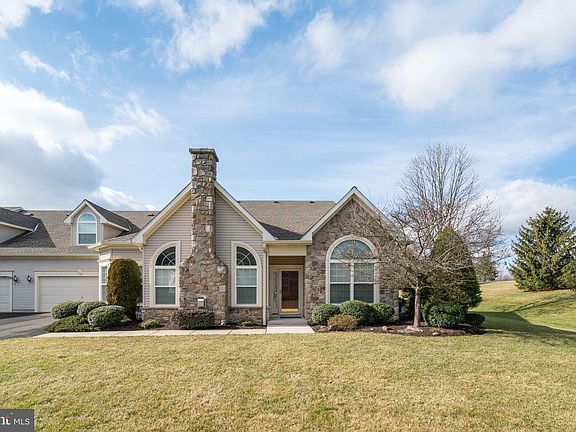 3rd image of 221 Shady Brook Dr #147