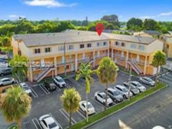 6235 Kendale Lakes Cir, Miami, FL