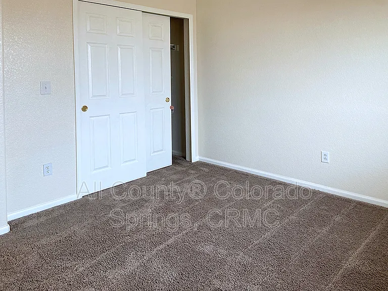 8355 Cedar Chase Dr — Photo 23