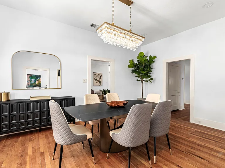 110 E Craig Pl #2 — Photo 4