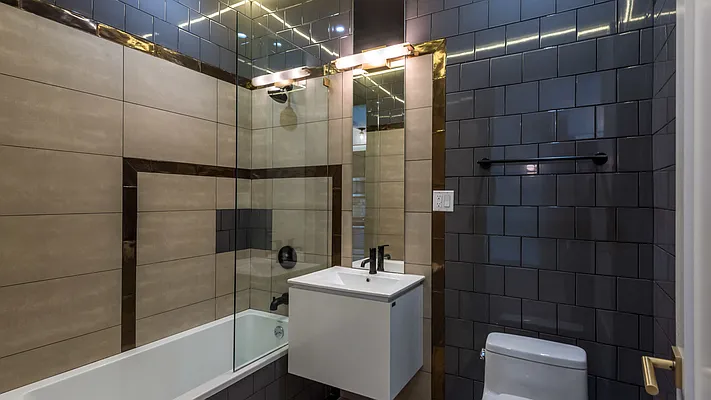 Rented by Nooklyn NYC LLC | media 6