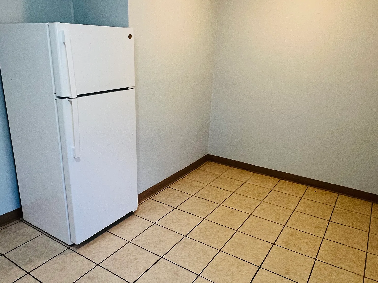 2 bed, 800 sqft, $1,150 — Photo 4