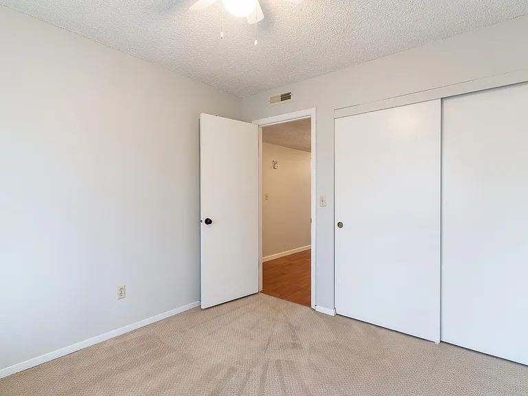 3329 NE 162nd Ave — Photo 7