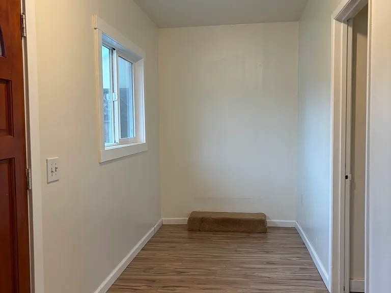 755 W Sierra Ave #B — Photo 8
