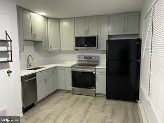 2 bed, 1.5 bath, $1,895 — Photo 2
