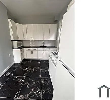 3 bed, $2,900 — Photo 1