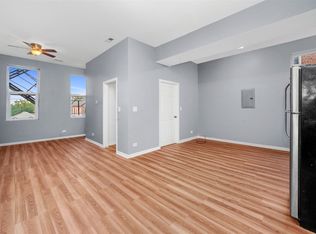 1140 W 18th St, Chicago, IL 60608
