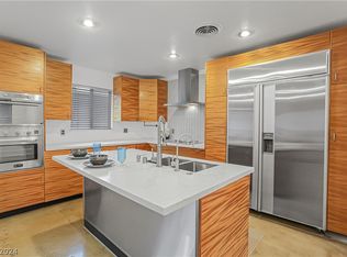 1900 Cochran St, Las Vegas, NV 89104