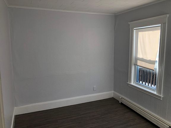 4th image of 39 King St #1
