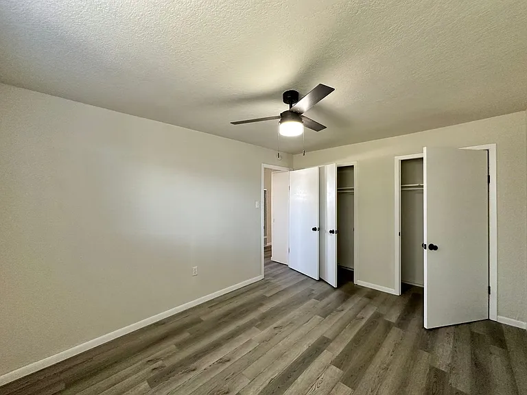 Newly Remodeled! Viewable November 8th! — Photo 13
