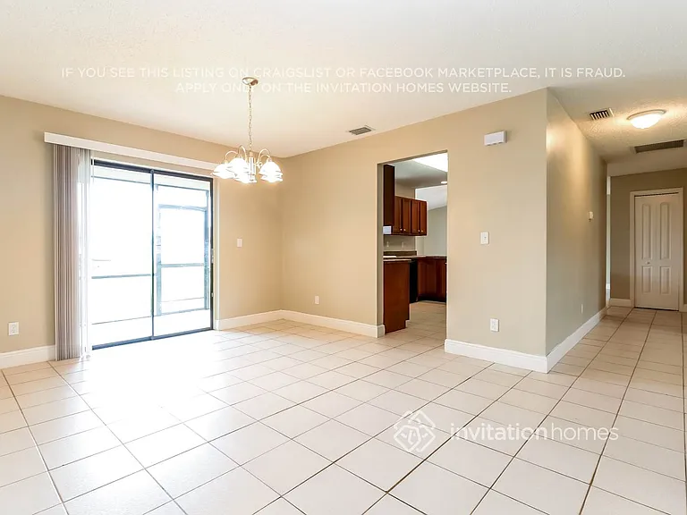 3416 SW Santa Barbara Pl — Photo 5