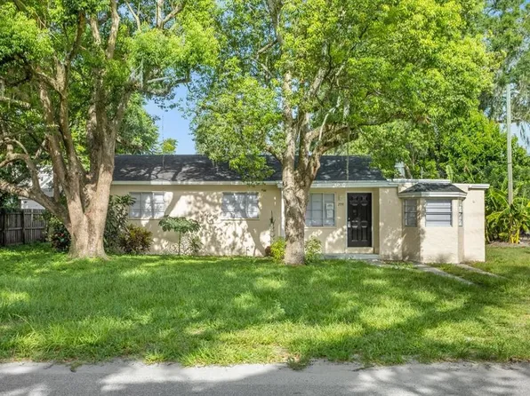 209 N Orange Ave, Fort Meade, FL 33841