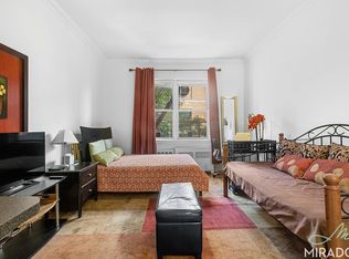 538 E 84th St APT 3B, Manhattan, NY 10028