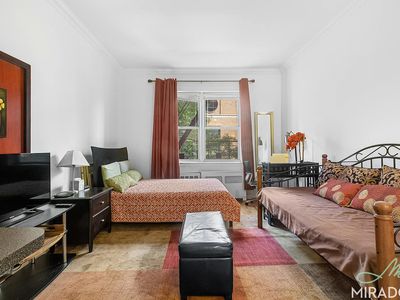 538 E 84th St APT 3B, Manhattan, NY, 10028