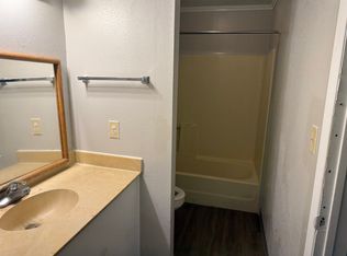 3020 Colony Blvd #12, Leesville, LA 71446