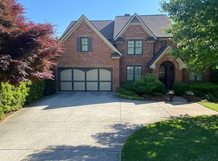 324 Vinings Walk NW, Gainesville, GA