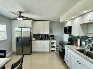 1750 Hammock Blvd #402, Pompano Beach, FL 33063