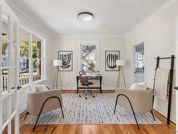 5th image of 5010 Bromley Ln