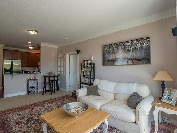 4th image of 511 W 1st Ave APT 301