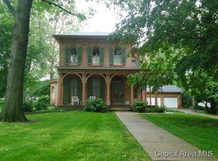 412 E Illini St, Virginia, IL 62691
