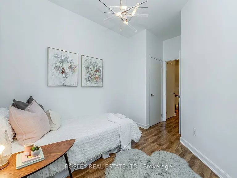 500 Richmond St W #319 — Photo 20