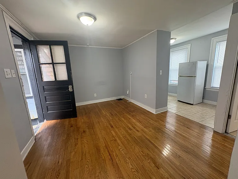 512 Chapel St #1R — Photo 3