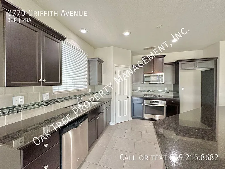 3770 Griffith Ave — Photo 6