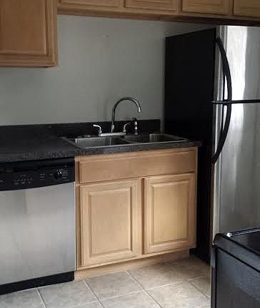 3rd image of 3121 Grove Ave APT 1