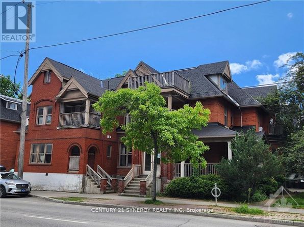 450 Maclaren St #2, Ottawa, ON K1R 5K6