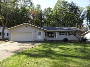 10208 Fairtree Dr, Strongsville, OH