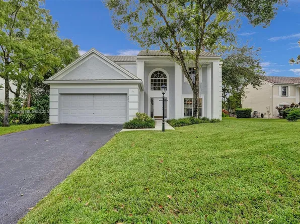 3902 Sanctuary Dr, Pompano Beach, FL 33065