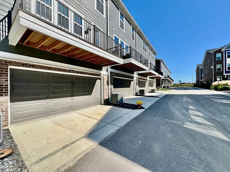 7420 Durham Pl — Photo 42