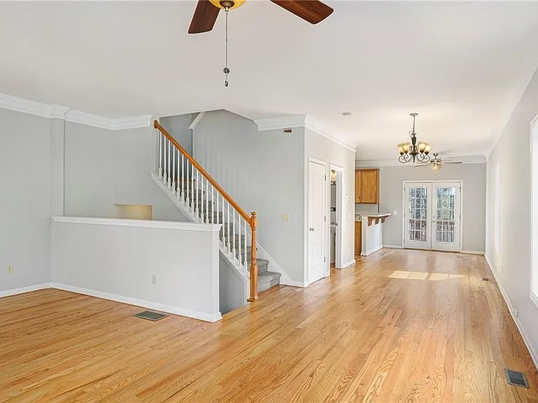 1439 Bluff Valley Cir — Photo 13