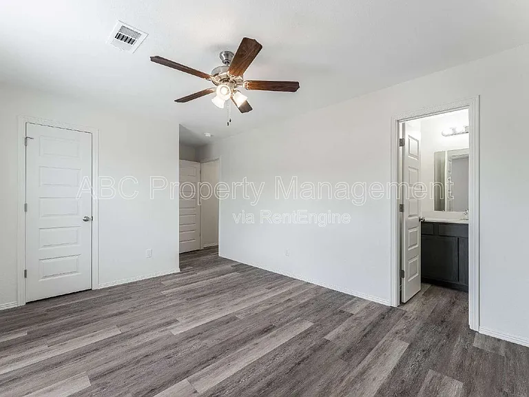 955 S Benchmark Ln #1 — Photo 12