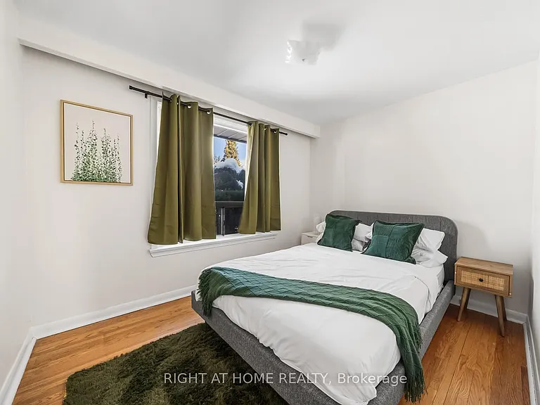 35 Caswell Dr — Photo 12