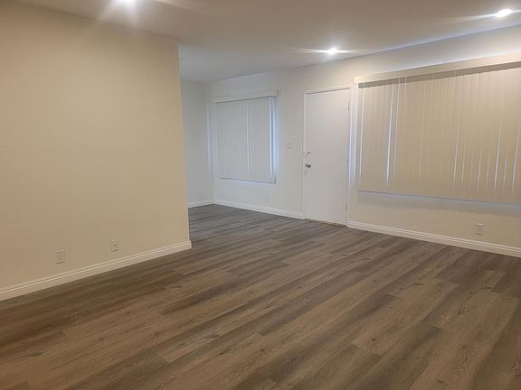 2nd image of 627 Geneva St #3