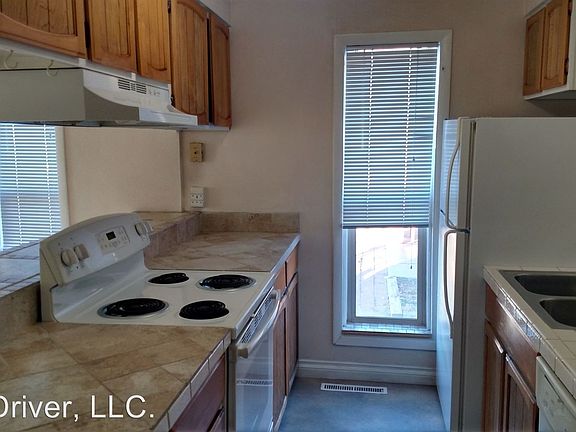 4th image of 430 Prairieview Dr APT B