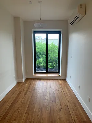 Rented by Cargon Realty | media 11