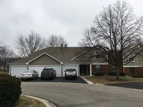287 Pembridge Ln, Schaumburg, IL 60193