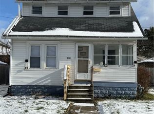 456 Jefferson Ave, Sharon, PA 16146