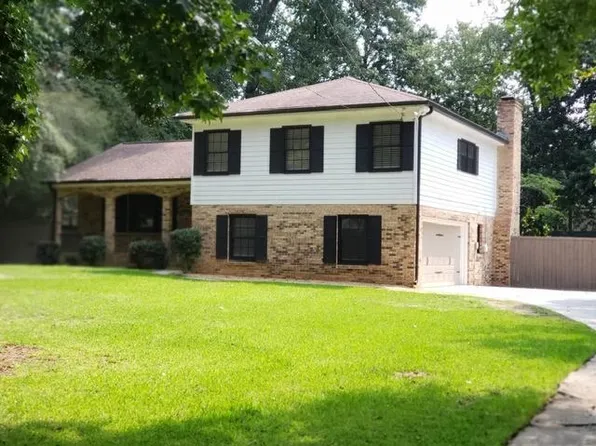 5649 Roberts Dr, Atlanta, GA 30338